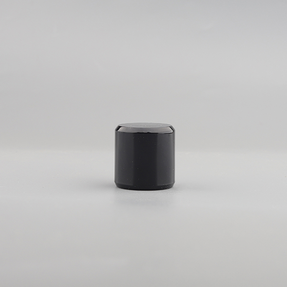 Plastic cap G-886
