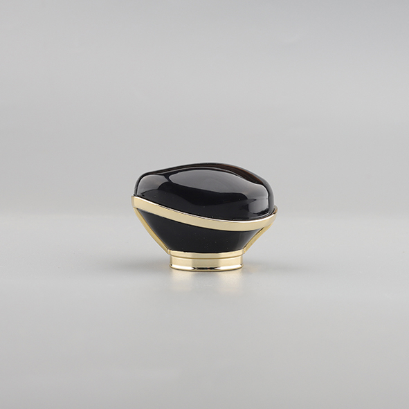 Plastic cap G-912