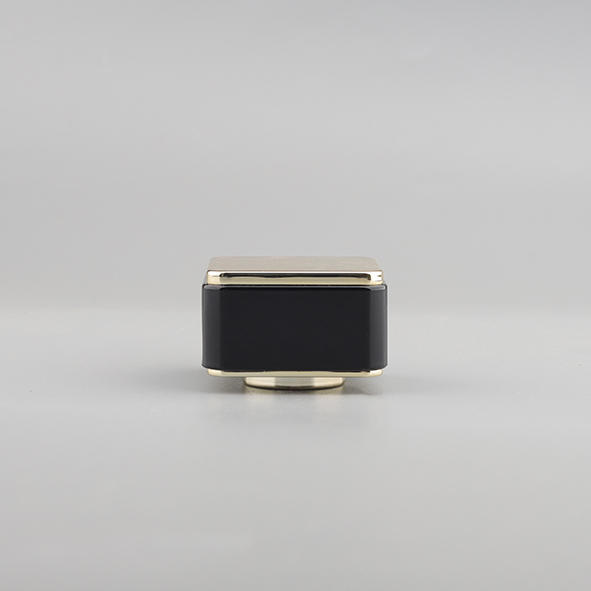 Plastic cap G-760