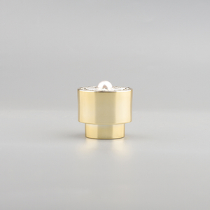 Plastic cap G-1018