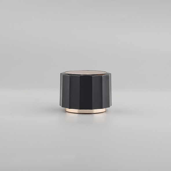 Plastic cap G-806