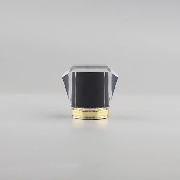 Plastic cap G-446